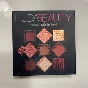HUDA BEAUTY obsessions eyeshadow